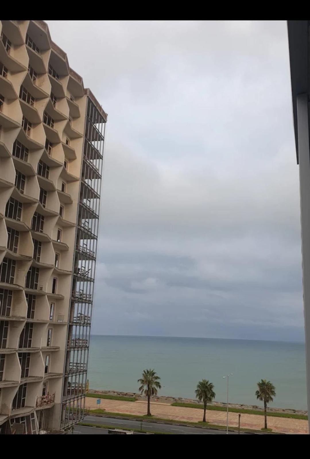 Sunrise Apart-Hotel Batumi Exterior foto
